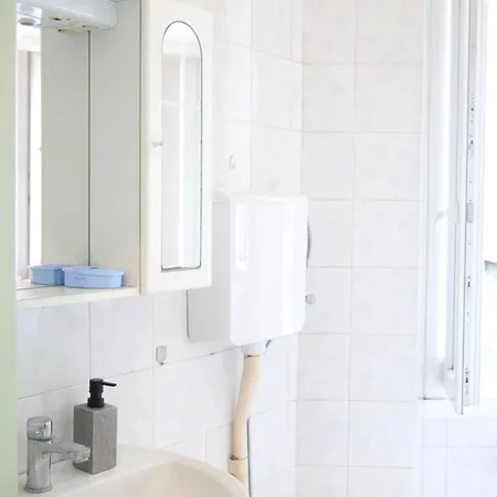 Cosy Apratment Near Portavescovo Train Station * Verona